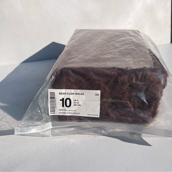 New nwt Bravest studio bearclaw furry slip on shoes 10 bear claw - Picture 6 of 7